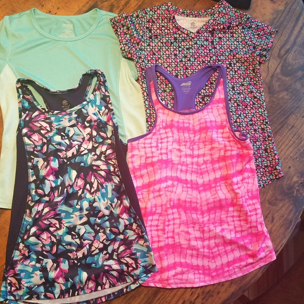 4 athletic tops size Girls 10/12